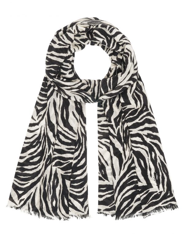 VIRTUE CREATIVE PHOTOGRAPHY VIDEO MOTION STUDIO SYDNEY AGENCY PHOTOGRAPHER RETOUCHER FASHION LOOKBOOK CAMPAIGN EDITORIAL ADVERTISING LUKAS CERVENAN ECOMMERCE LCSTUDIO GHOST MANNEQUIN PRODUCT FLATLAY 360VIDEO 360MOTION  360photography RETOUCHING